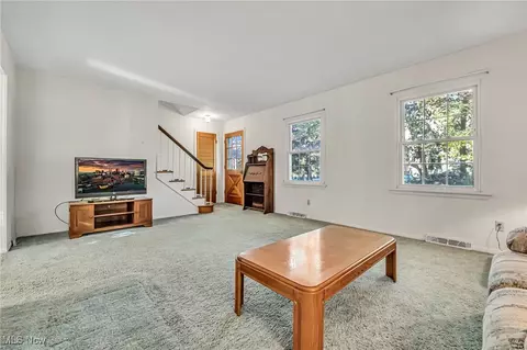 Living - 35690 Solon Rd, Solon, OH 44139 photo 2 of 2
