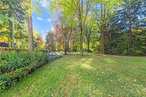 Exterior - 35690 Solon Rd, Solon, OH 44139 photo 10 of 11