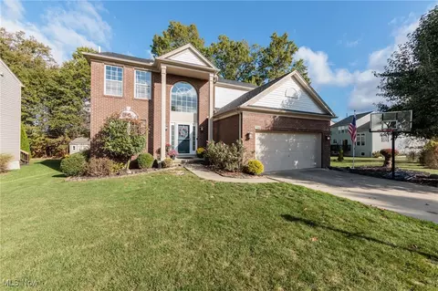 27346 Tiller Dr, Olmsted Twp, OH 44138