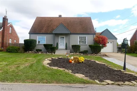 378 Westwood Dr, Steubenville, OH 43952