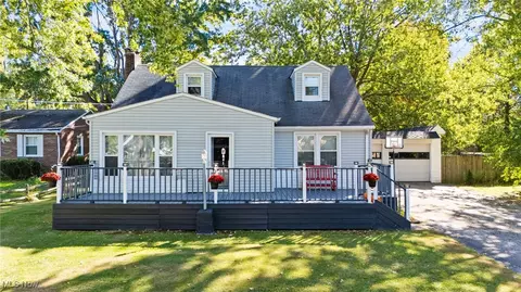 91 Tuckmere Dr, Painesville, OH 44077