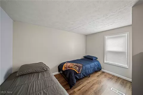 Bedroom - 151 Oaktree Ln, Hiram, OH 44234 photo 6 of 6