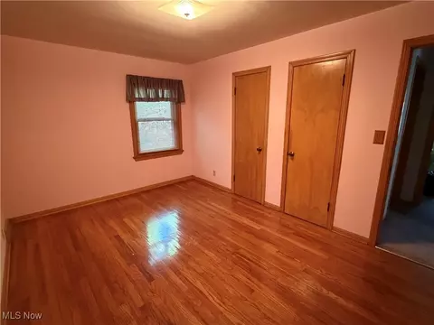 Bedroom - 3558 E Sprague Rd, Broadview Heights, OH 44147 photo 2 of 7