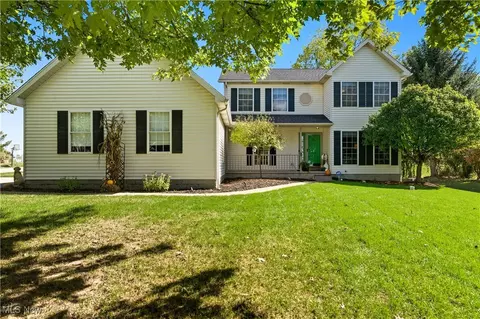 8314 Sapphire Ave NE, Canton, OH 44721