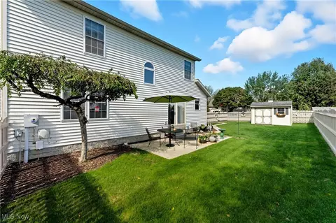 Exterior - 8314 Sapphire Ave NE, Canton, OH 44721 photo 6 of 7