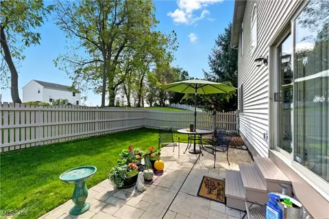 Exterior - 8314 Sapphire Ave NE, Canton, OH 44721 photo 7 of 7