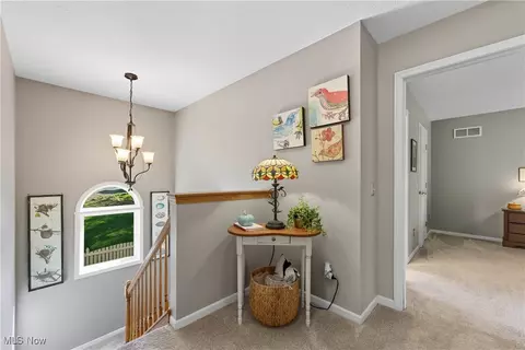 Entry Way - 8314 Sapphire Ave NE, Canton, OH 44721 photo 4 of 7
