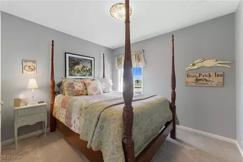 Bedroom - 8314 Sapphire Ave NE, Canton, OH 44721 photo 1 of 4