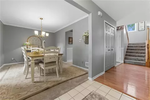 Entry Way - 8314 Sapphire Ave NE, Canton, OH 44721 photo 1 of 7