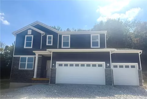 243 Chelley Ln, Wadsworth, OH 44281