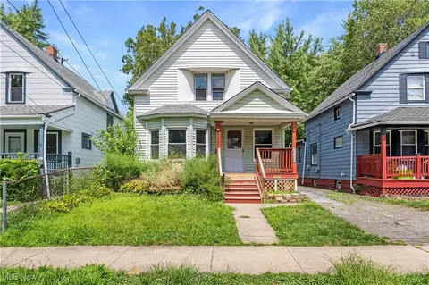 3712 Daisy Ave, Cleveland, OH 44109