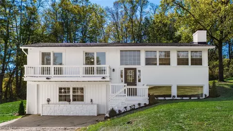 8140 Blackrun Rd, Nashport, OH 43830