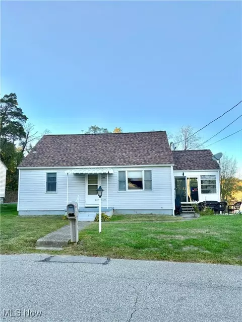 168 Morningside Ct, Weirton, WV 26062