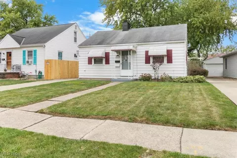 229 Boston Ave, Elyria, OH 44035 photo 5
