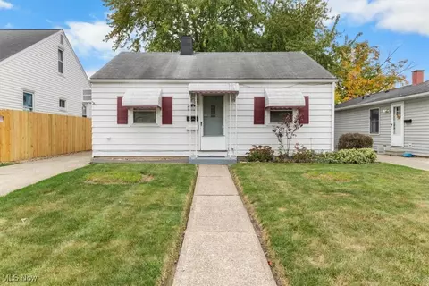 229 Boston Ave, Elyria, OH 44035 photo 2