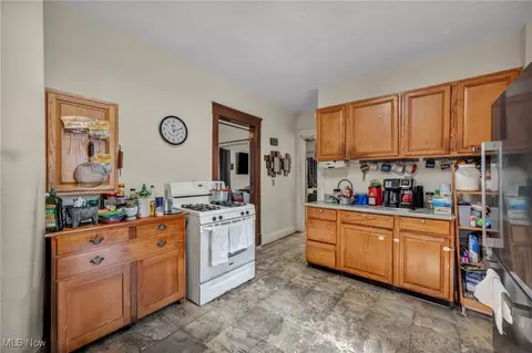1774 E 31st St, Lorain, OH 44055 photo 13