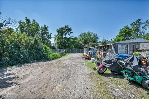 1774 E 31st St, Lorain, OH 44055 photo 6
