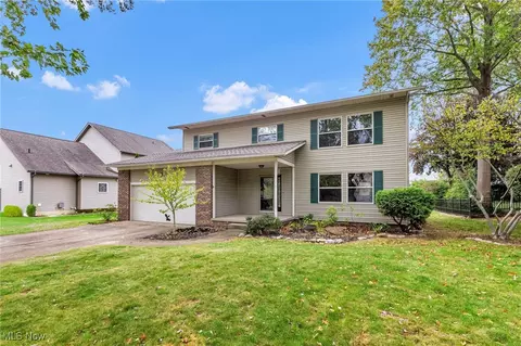 292 Eric Ln, Wadsworth, OH 44281
