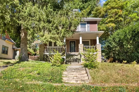 4563 Franklin St, Mantua, OH 44255
