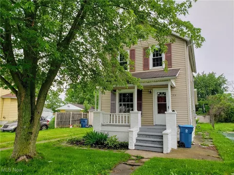 2319 E 29th St, Lorain, OH 44055 photo 1