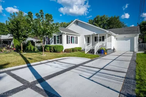 2525 24th Ave, Parkersburg, WV 26101