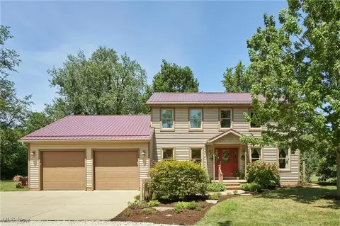 235 Hillsdale Cir, Wadsworth, OH 44281