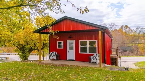 45223 Oak Ave, Saint Clairsville, OH 43950