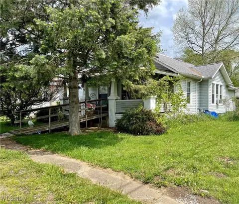 3970 Roberts Addition, Zanesville, OH 43701