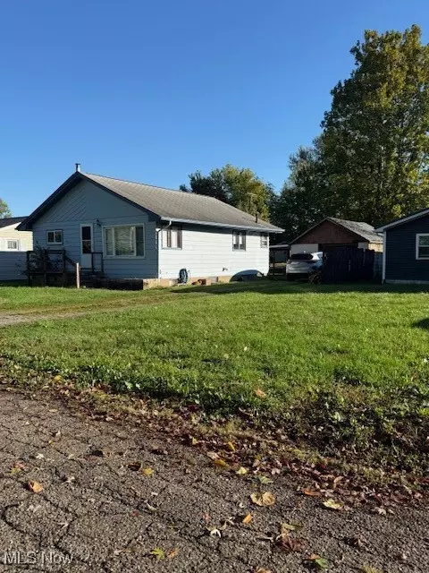 1155 12th St NW, New Philadelphia, OH 44663
