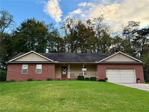 109 Mission Rd, Marietta, OH 45750