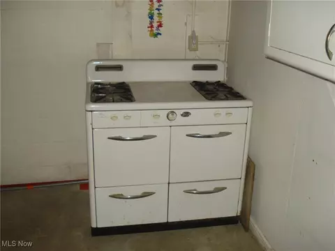 Kitchen - 2253 E 290th St, Wickliffe, OH 44092 photo 3 of 3