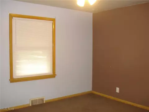 Bedroom - 2253 E 290th St, Wickliffe, OH 44092 photo 1 of 5