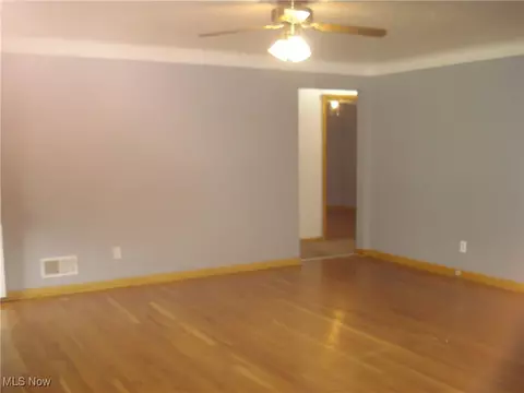 Living - 2253 E 290th St, Wickliffe, OH 44092 photo 5 of 5