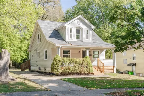 46 Thames Ave, Bedford, OH 44146