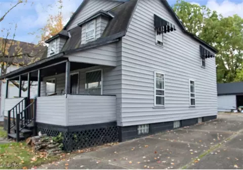 78 Sexton St, Struthers, OH 44471 photo 6