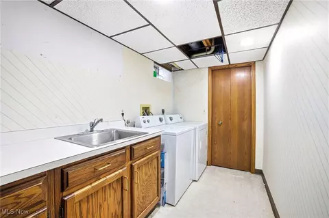 2690 Crompton St NE, Canton, OH 44721 photo 36