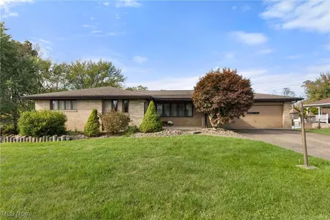 567 Sealock Ave, Steubenville, OH 43952