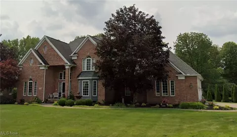 1014 Orchard Ln, Broadview Heights, OH 44147