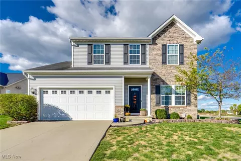 2623 Notre Dame St NE, Canton, OH 44721