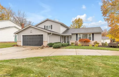 4824 Foxlair Trl, Richmond Heights, OH 44143
