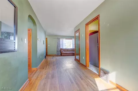 Entry Way - 1117 Bell Ct, Elyria, OH 44035 photo 3 of 3