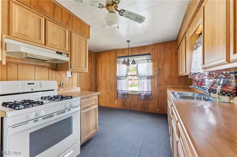 132 33rd St SE, Canton, OH 44707 photo 9