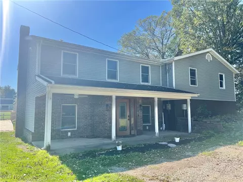 3827 Housel Craft Rd, West Farmington, OH 44491