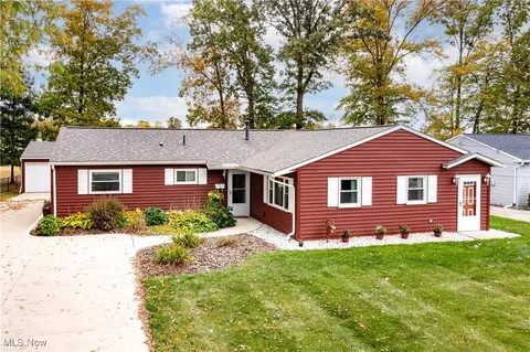 34119 W Point Dr, North Ridgeville, OH 44039