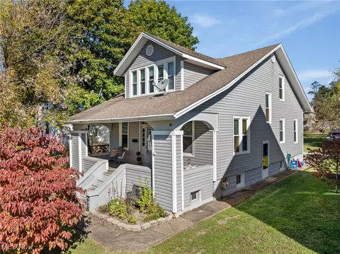 218 Oaklawn Ave, Woodsfield, OH 43793