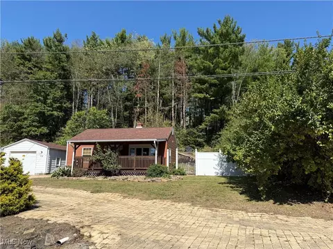 978 Center Rd, East Liverpool, OH 43920