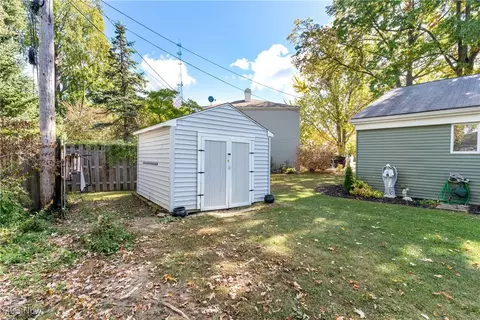 123 Woodcrest Ct, Elyria, OH 44035 photo 35