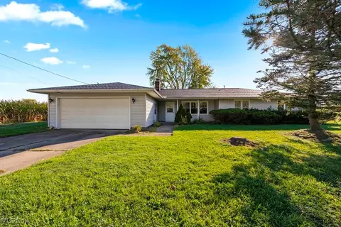 19045 Whitehead Rd, Lagrange, OH 44050