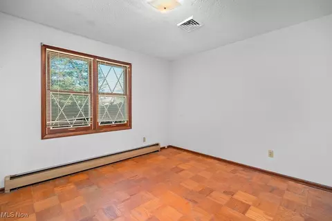 Bedroom - 19045 Whitehead Rd, Lagrange, OH 44050 photo 1 of 11