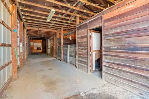 Entry Way - 19045 Whitehead Rd, Lagrange, OH 44050 photo 1 of 1